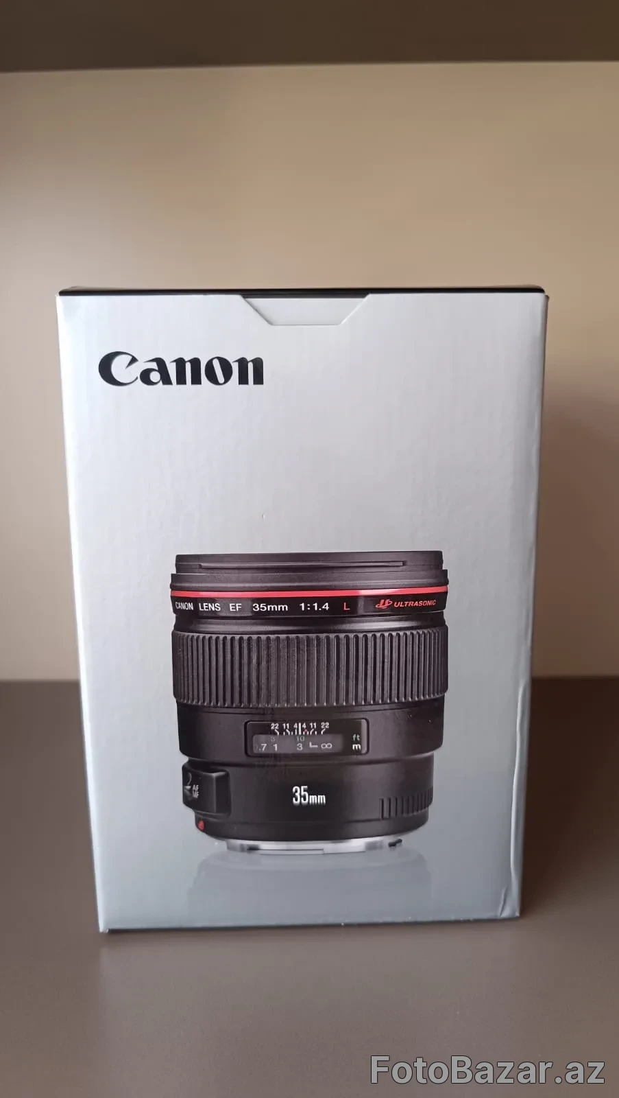 Canon 35 mm F/1.4